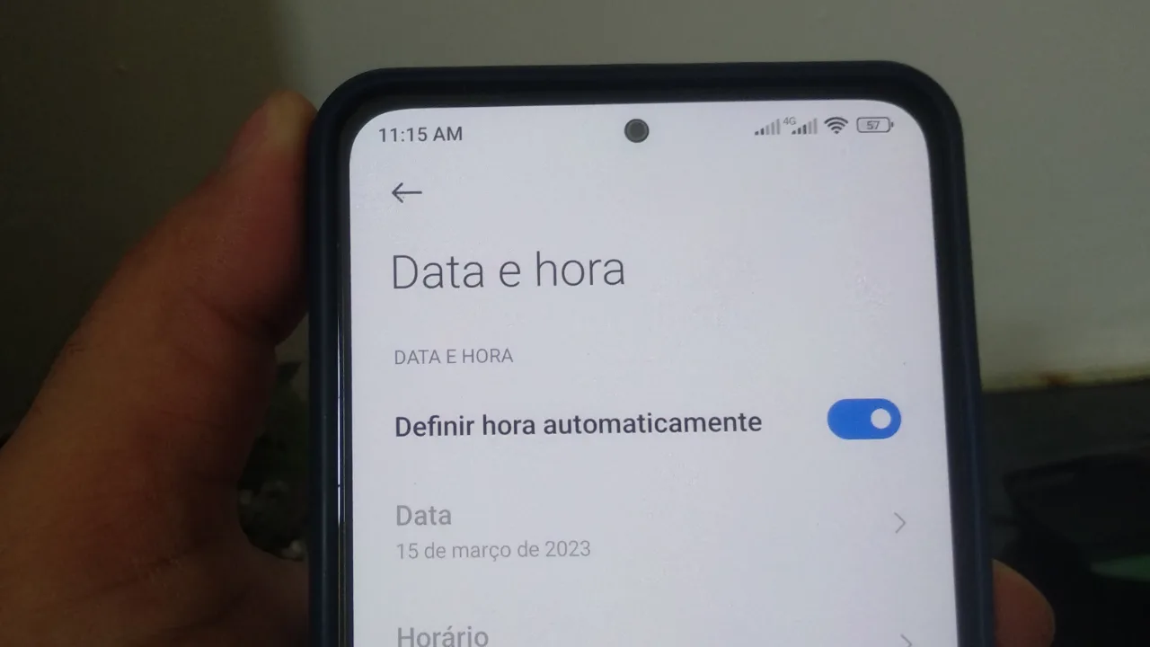 Como corrigir a hora no seu telefone Android